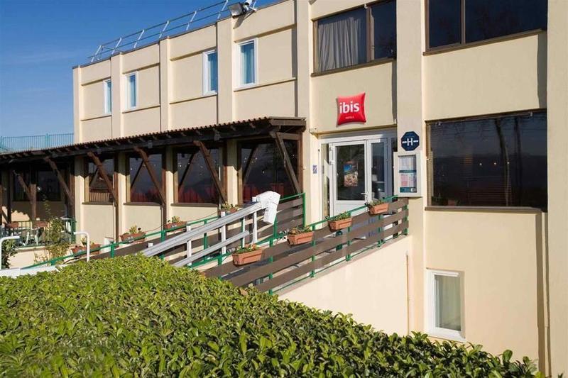 Отель Ibis Saint Rambert D'Albon Экстерьер фото