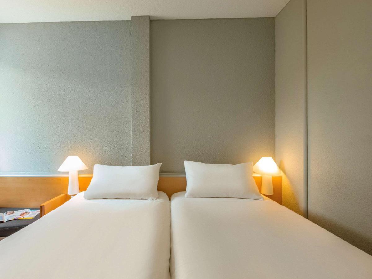 Отель Ibis Saint Rambert D'Albon Экстерьер фото
